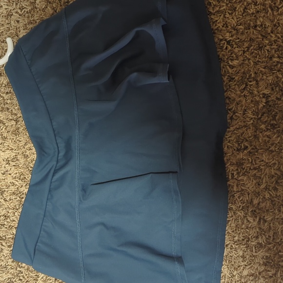 Hallara skirts unlisted - Picture 2 of 2